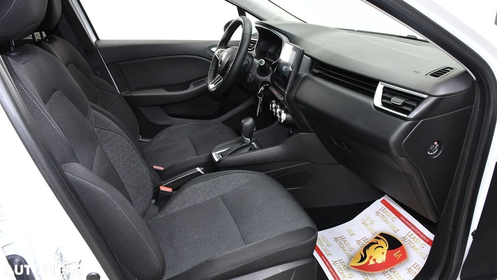 Renault Clio E-TECH 140 BUSINESS EDITION - 9