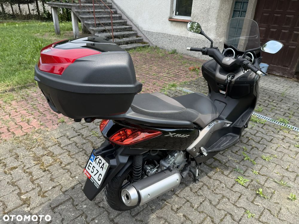 Yamaha X-max - 10