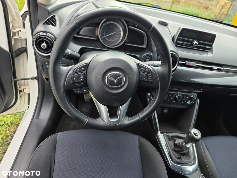 Mazda 2 - 7