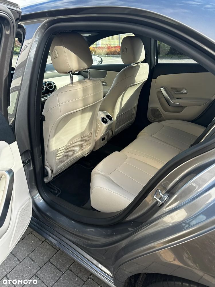 Mercedes-Benz Klasa A 250 Style 7G-DCT - 23
