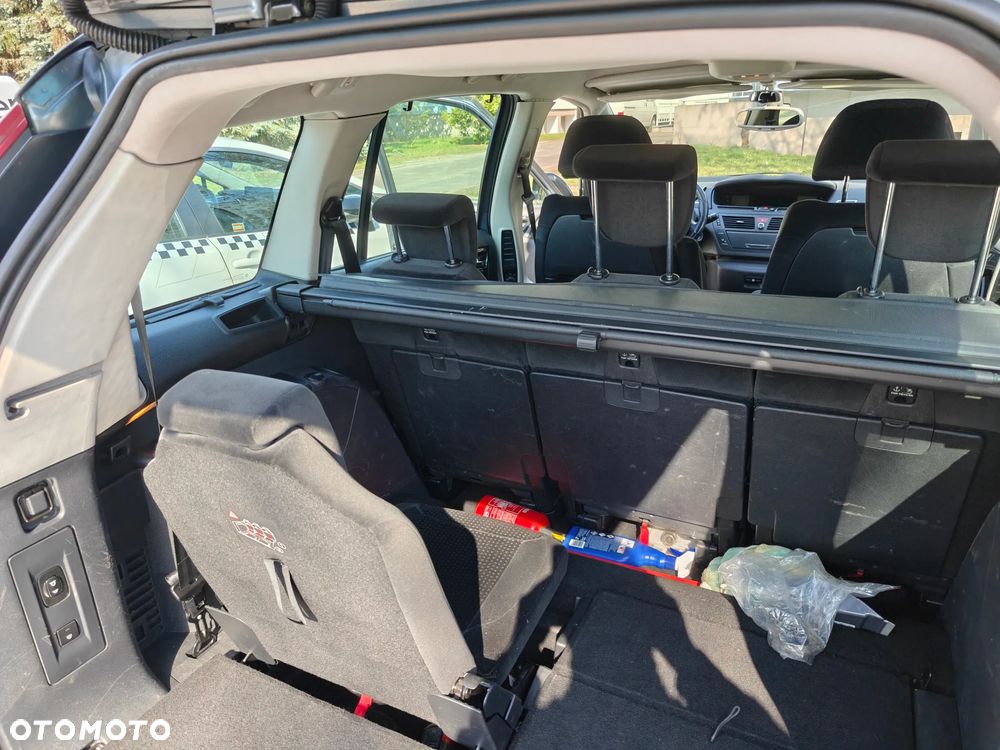 Citroën C4 Grand Picasso - 11