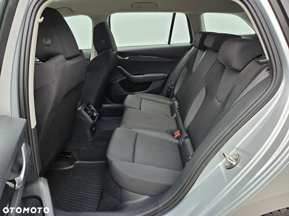 Skoda Octavia 1.5 TSI Essence - 13