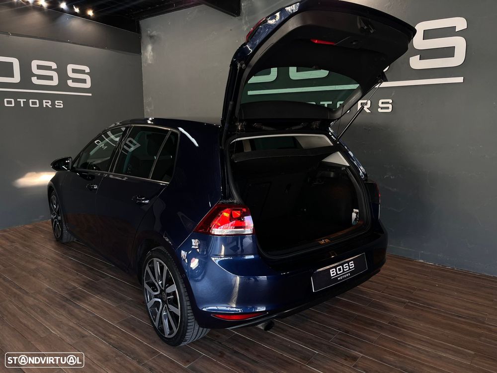 VW Golf 1.6 TDI Highline - 12