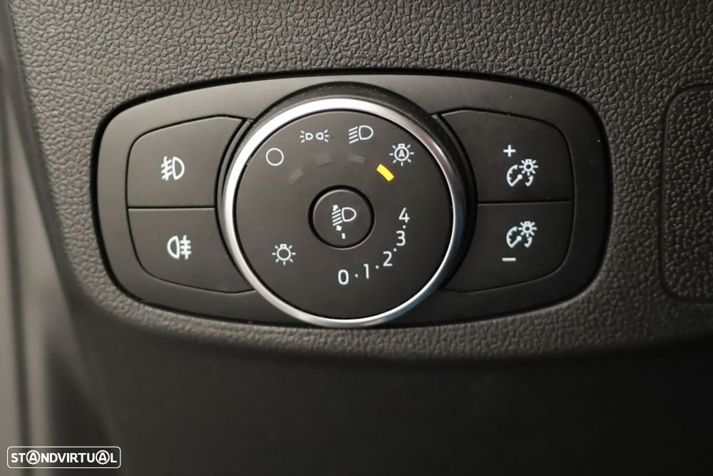 Ford Focus 1.0 EcoBoost MHEV ST-Line - 19