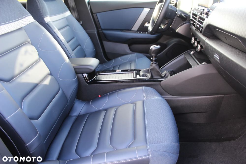 Citroën C4 1.2 PureTech Shine S&S - 8