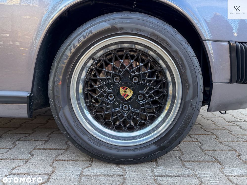 Porsche 911 - 20