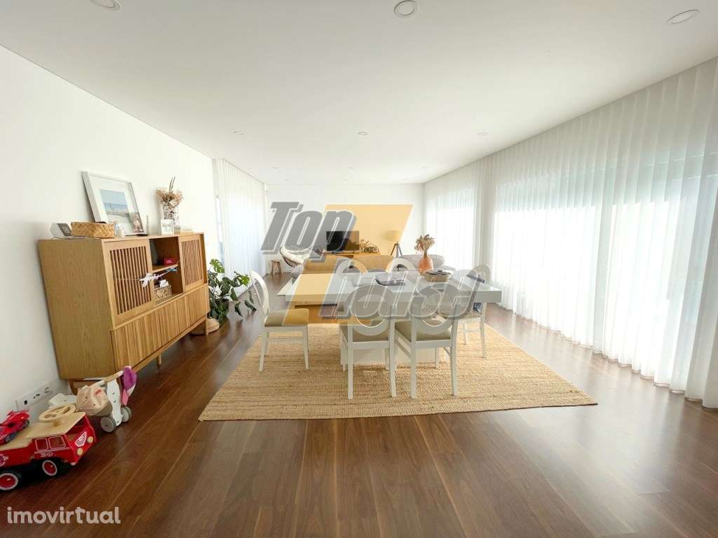 Moradia Isolada T4+1 com piscina - Grande imagem: 5/31