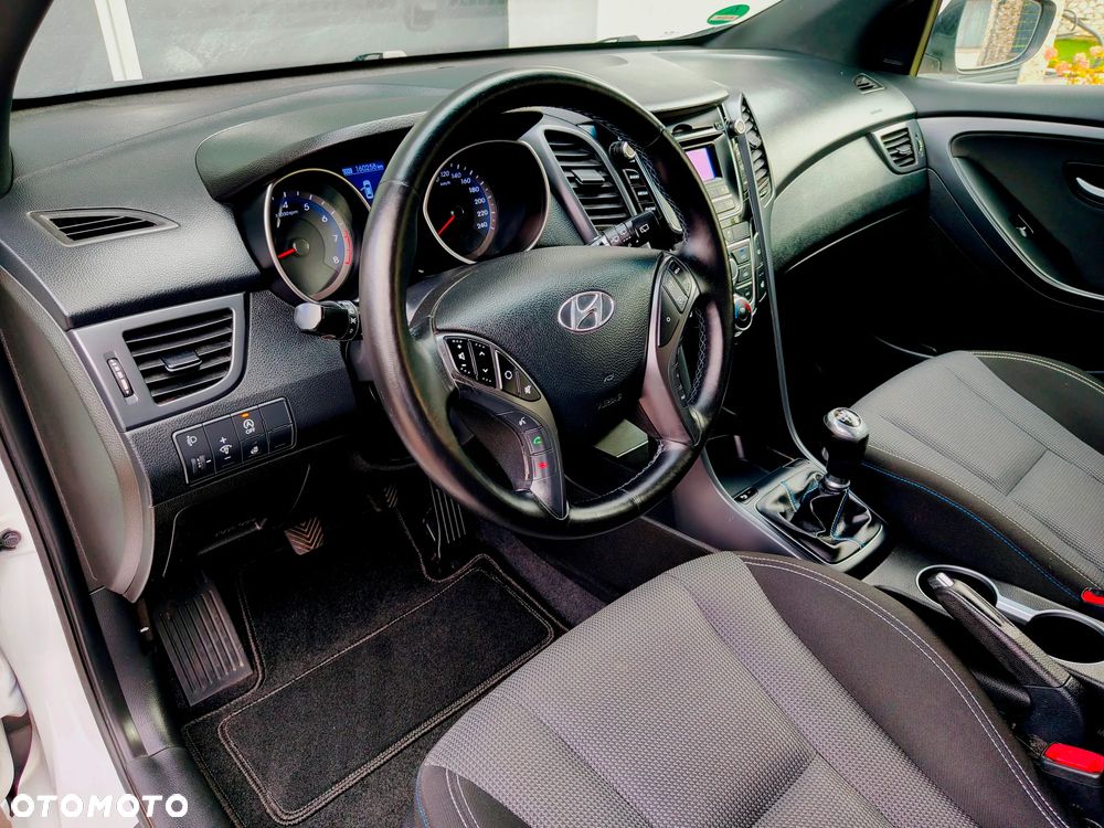 Hyundai i30 blue 1.6 GDI Passion - 22