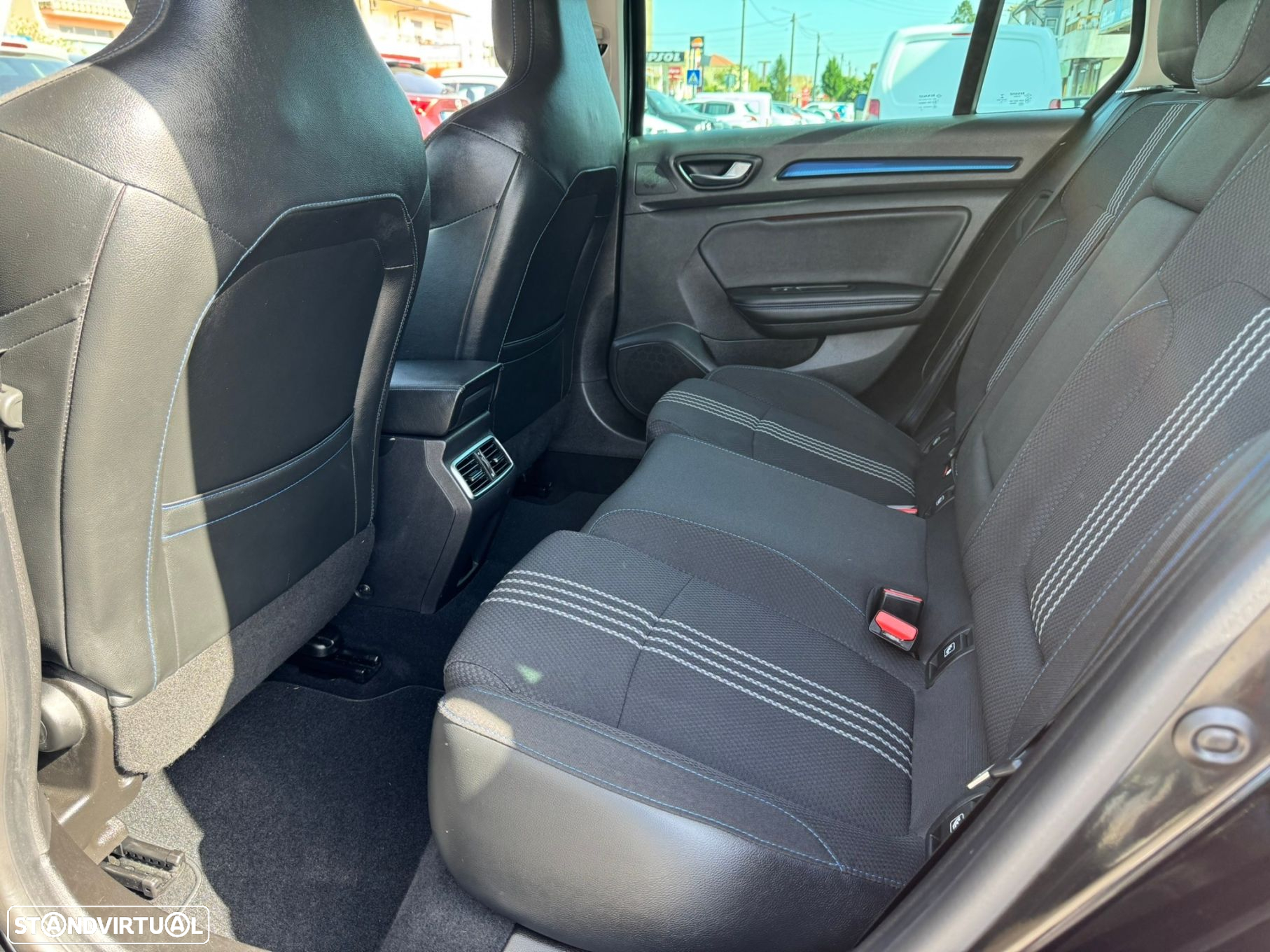 Renault Mégane Sport Tourer 1.2 TCE GT Line - 10