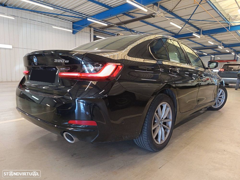 BMW 320 e Line Sport Auto - 2