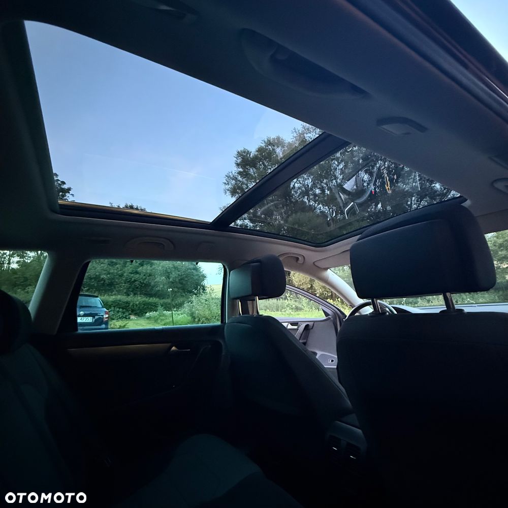 Volkswagen Passat 2.0 TDI Comfortline - 22