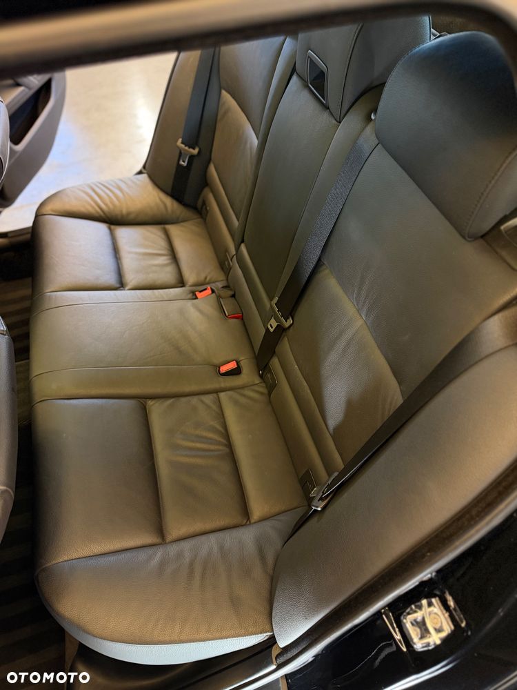 BMW Seria 5 530d Sport-Aut Edition Sport - 30