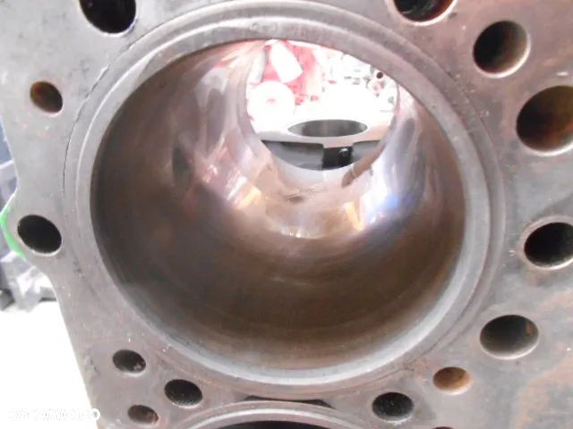 Blok silnika 6076TRW30 R100478 John Deere 7800 - 11