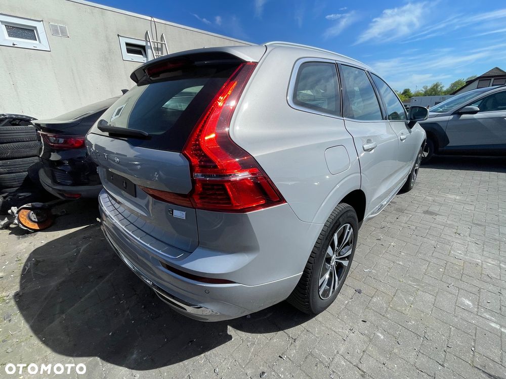 Volvo XC 40 B4 B AWD R-Design - 2