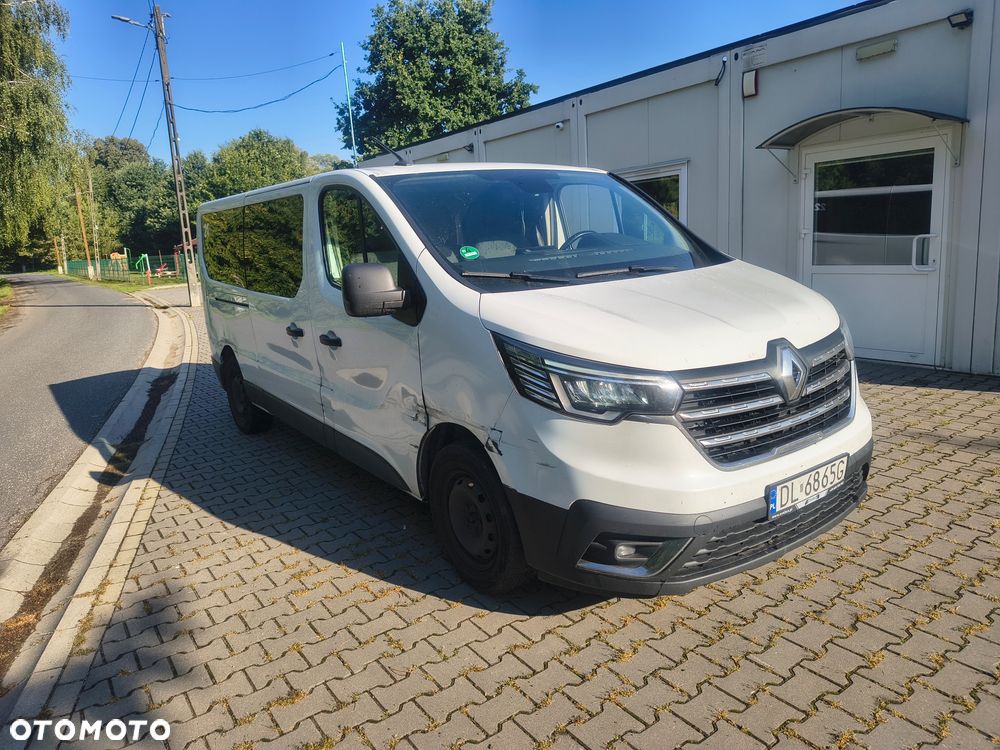 Renault Trafic Grand 2.0 dCi Escapade - 2