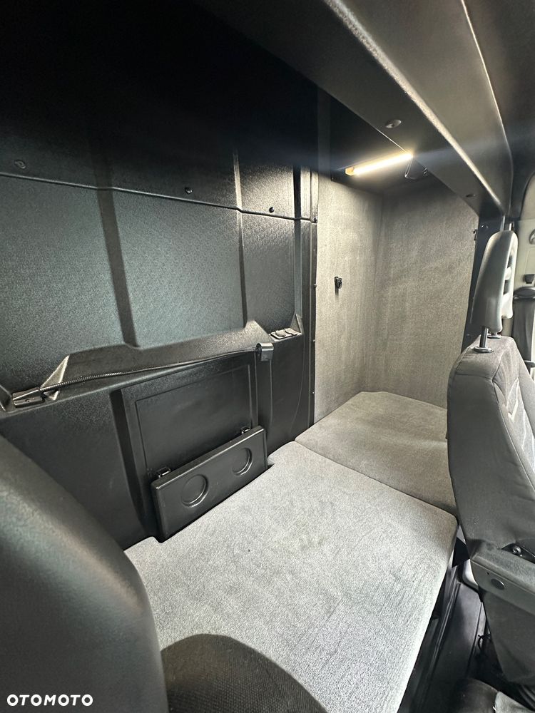 Iveco DAILY - 9