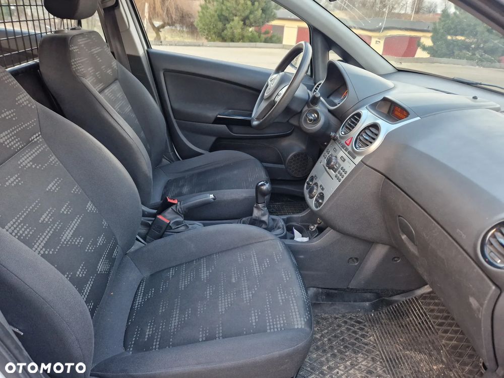 Opel Corsa - 16