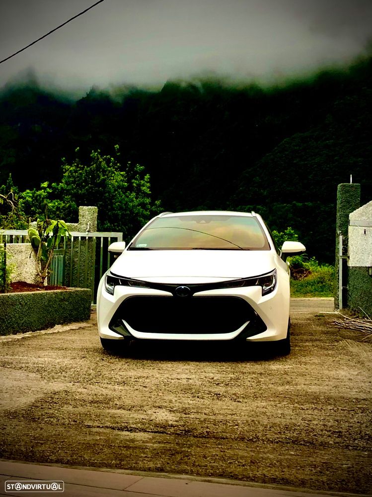 Toyota Corolla Touring Sports 1.8 Hybrid Comfort - 1