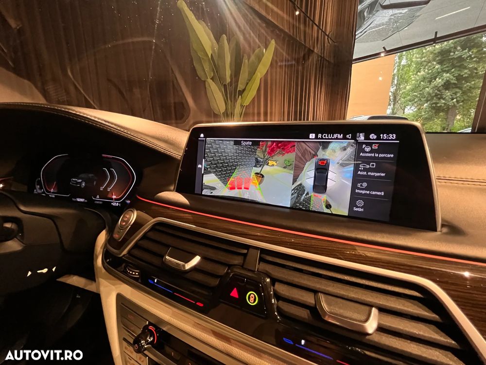 BMW Seria 7 730d xDrive - 29