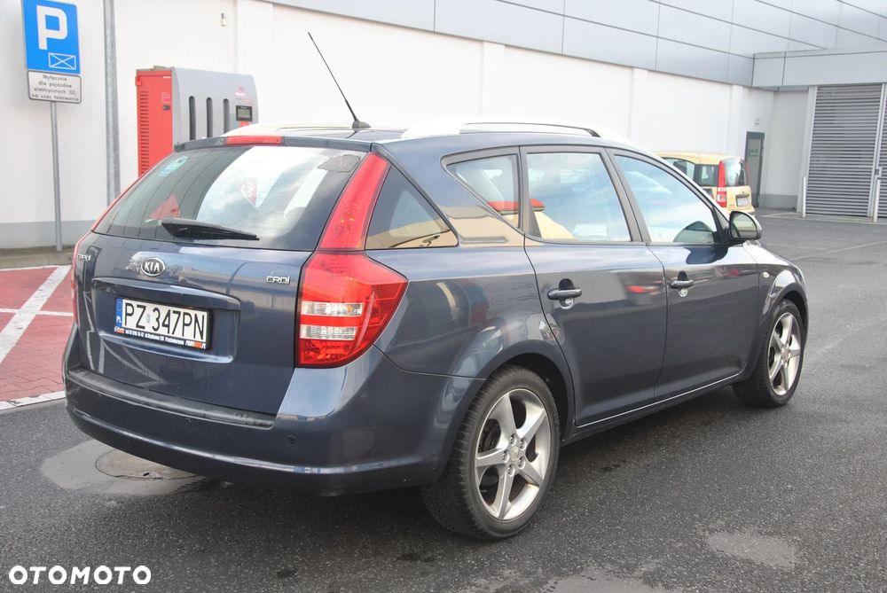 Kia Ceed 1.6 Crdi Comfort + - 4