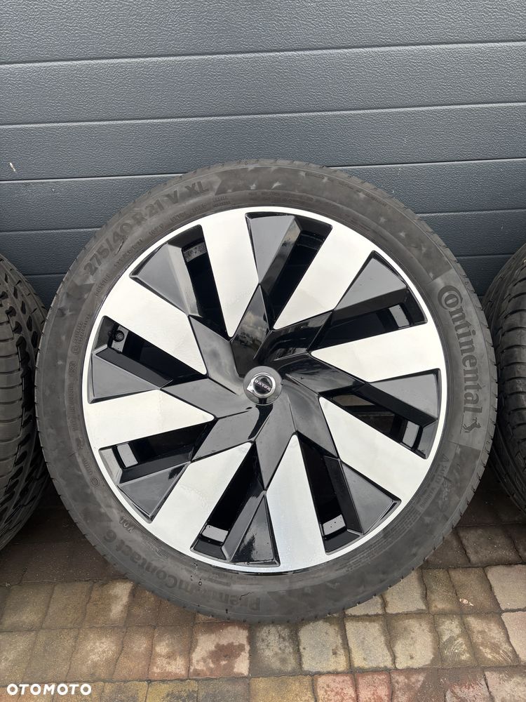 Alufelgi z Oponami Volvo 5x108 9Jx21 ET 38 275/40/21 Continental - 5
