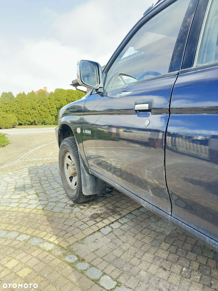 Mitsubishi L200 2.5 TD Intense - 8