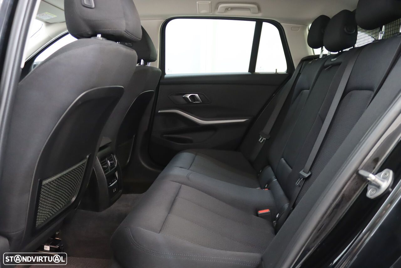 BMW 330 e Touring Corporate Edition Auto - 9