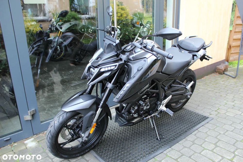 VOGE R125 - 4
