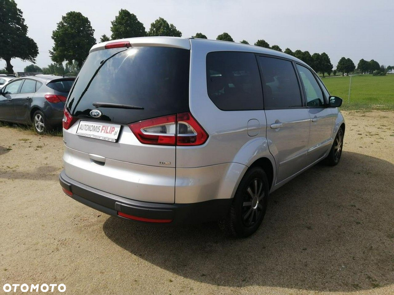 Ford Galaxy - 4