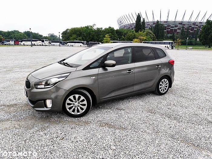 Kia Carens - 3