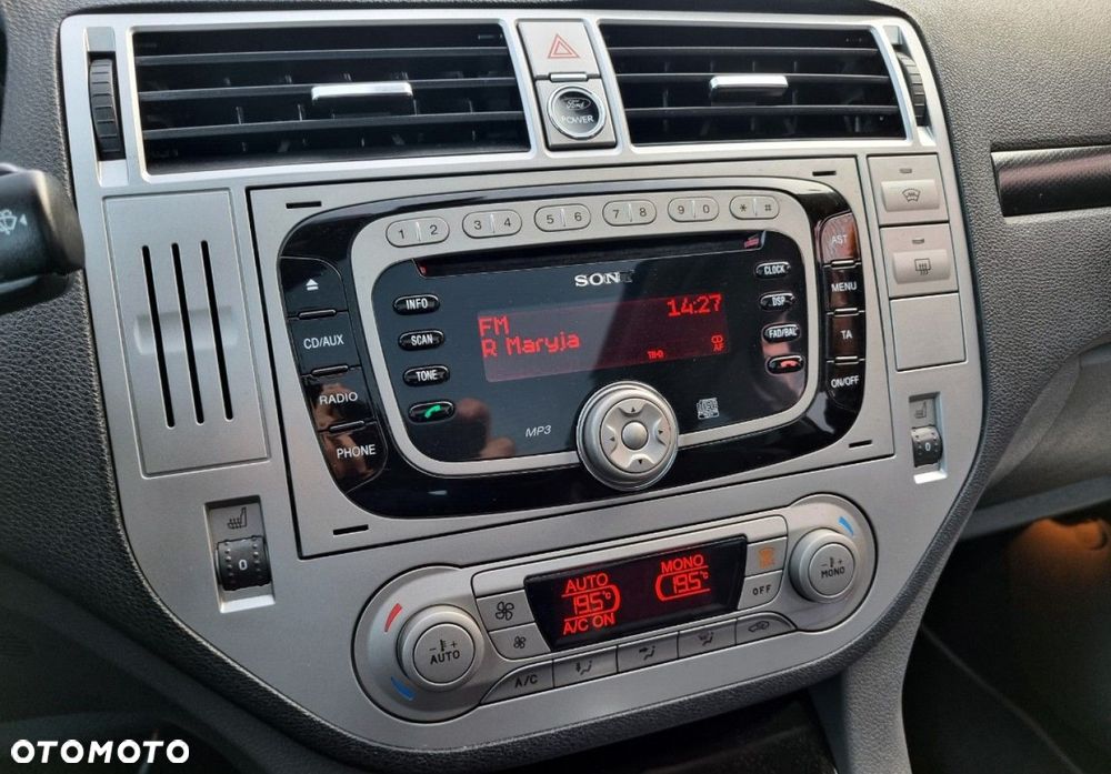Ford Kuga - 30