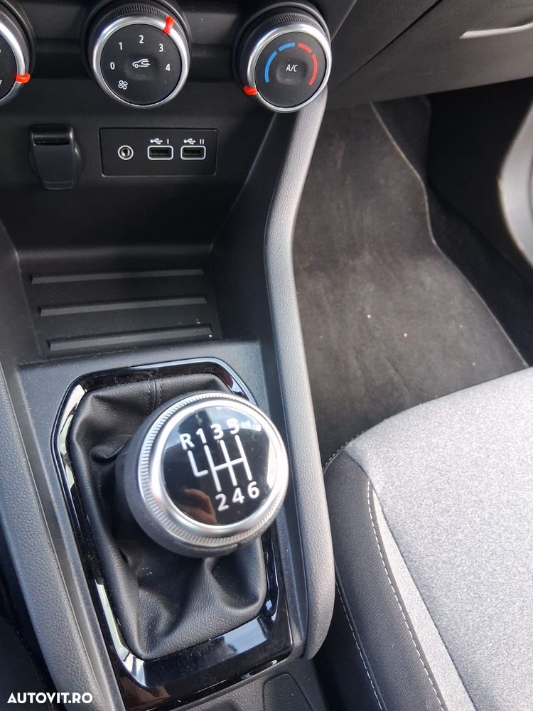 Renault Clio V TCe 90 Evolution - 18