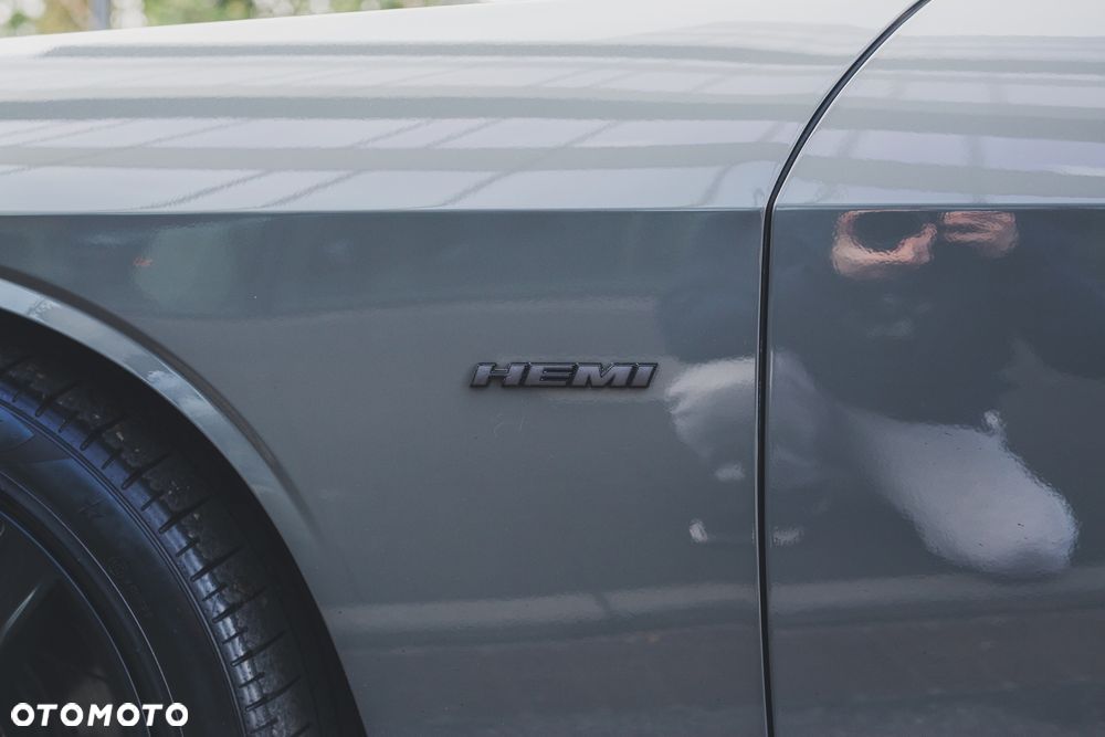 Dodge Challenger 5.7 R/T - 18