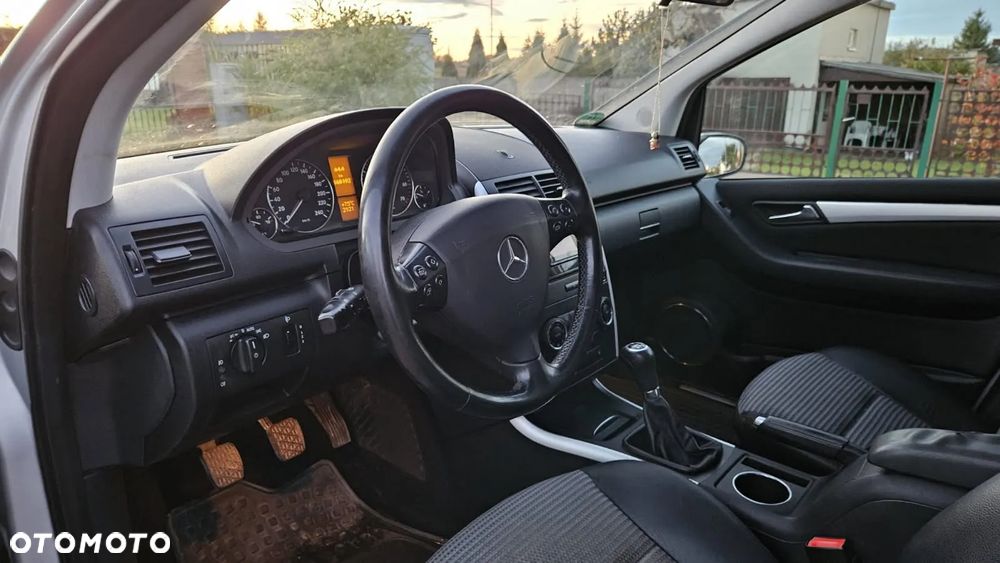 Mercedes-Benz Klasa A 170 Avantgarde Edition 10 - 7