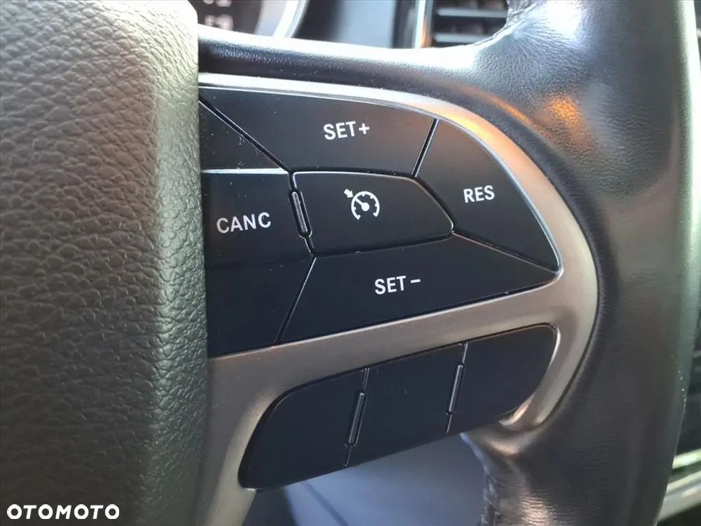 Jeep Grand Cherokee 3.6 V6 Overland - 19
