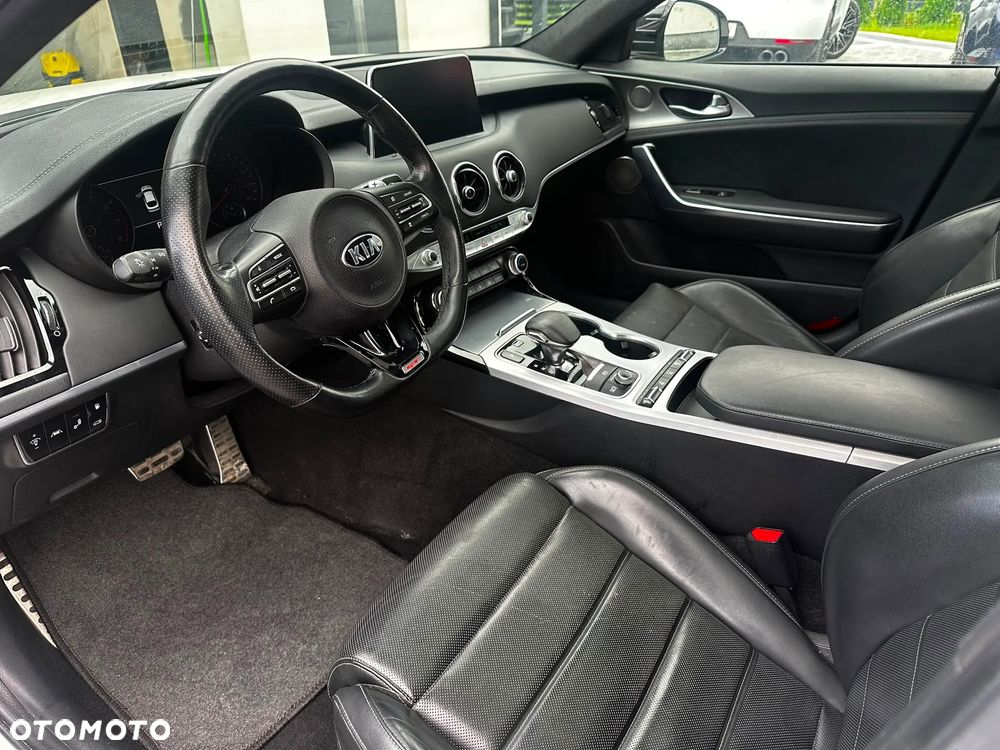 Kia Stinger 3.3 T-GDI V6 GT Prestige Line AWD - 10