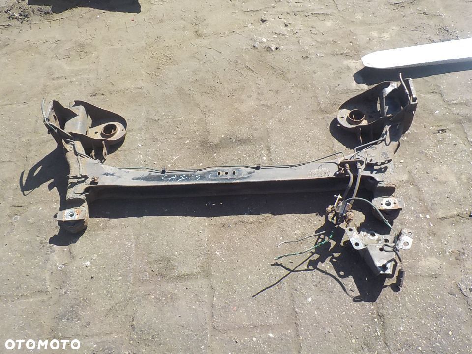 RENAULT LAGUNA III BELKA ZAWIESZENIA - 1