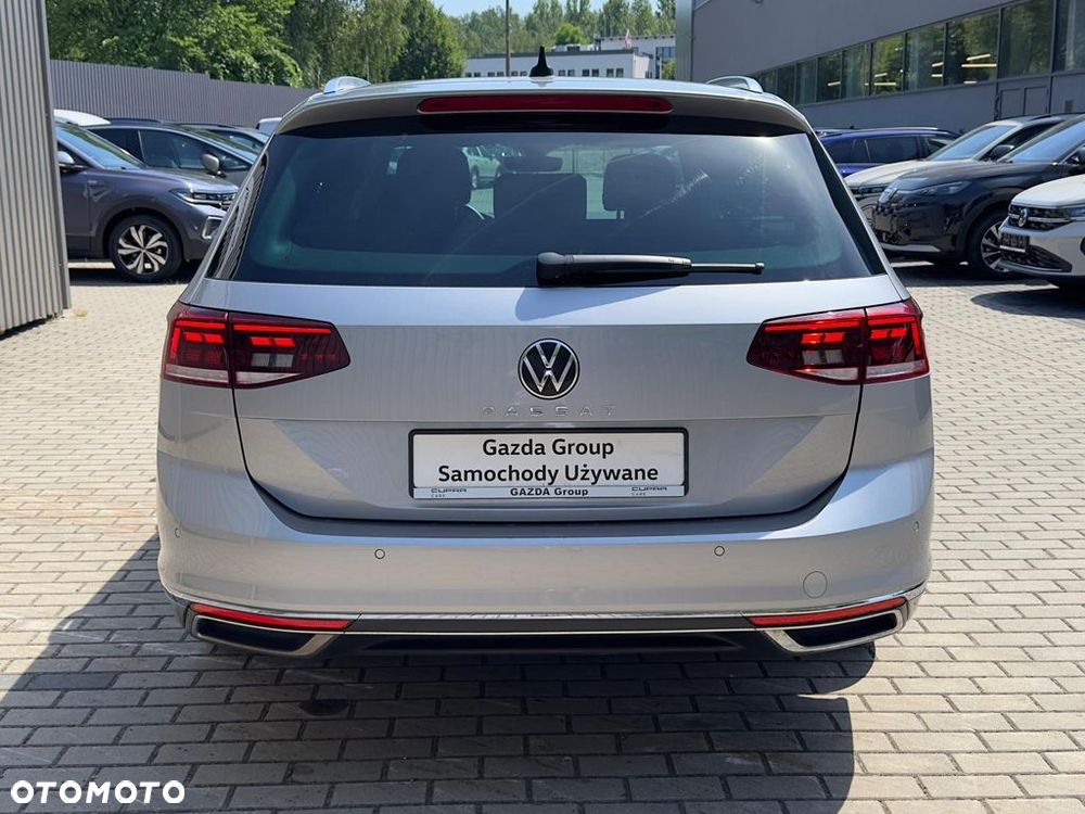 Volkswagen Passat - 9