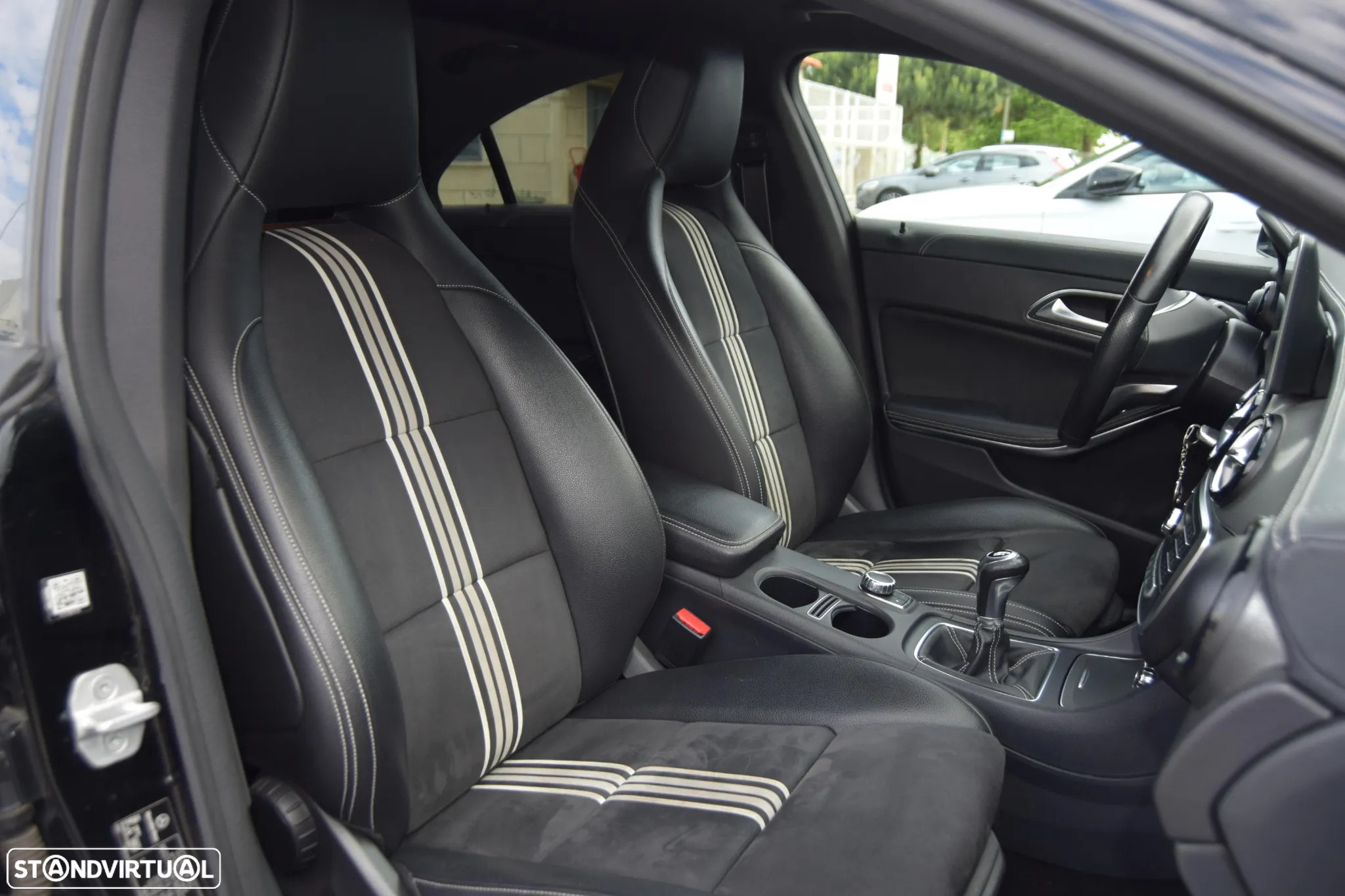 Mercedes-Benz CLA 200 d AMG Line - 30