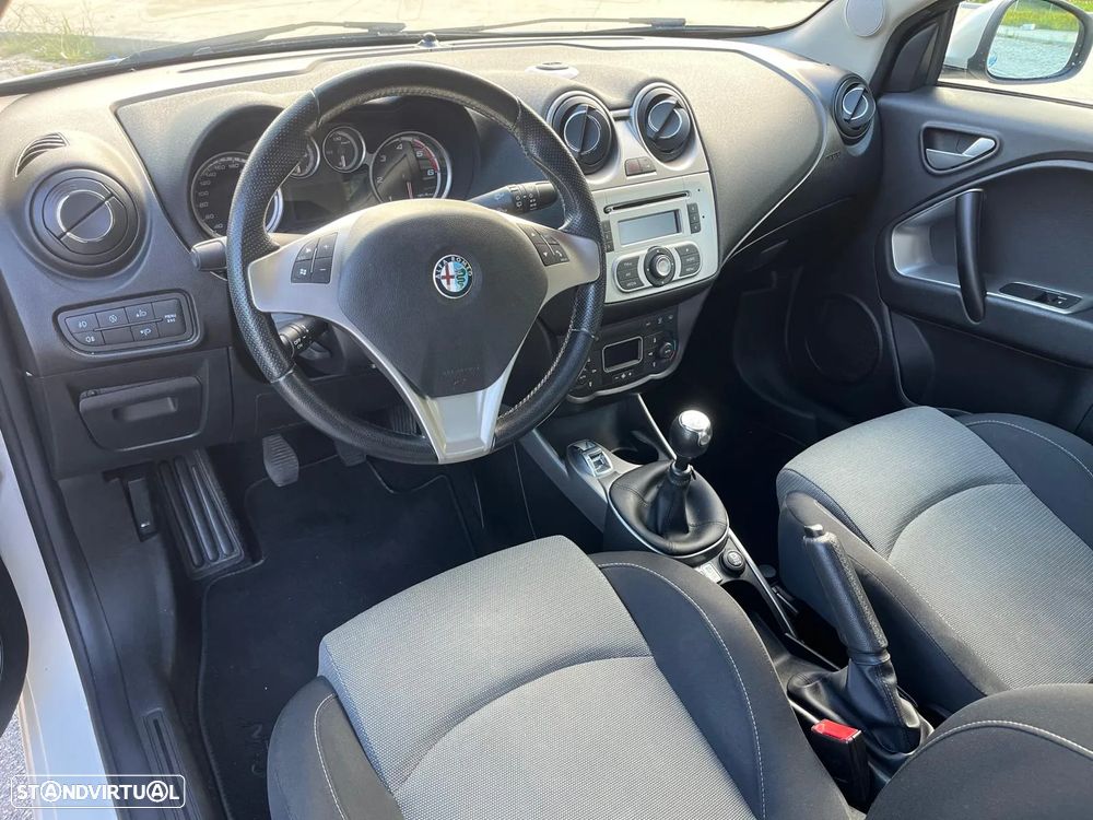 Alfa Romeo MiTo 1.3 JTD Distinctive - 4