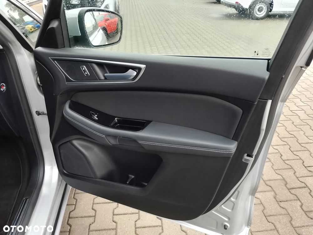 Ford S-Max 2.5 Duratec FHEV TITANIUM - 16