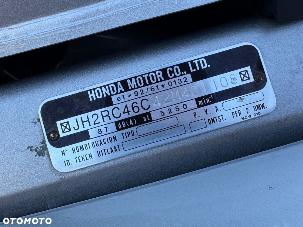 Honda VFR - 6