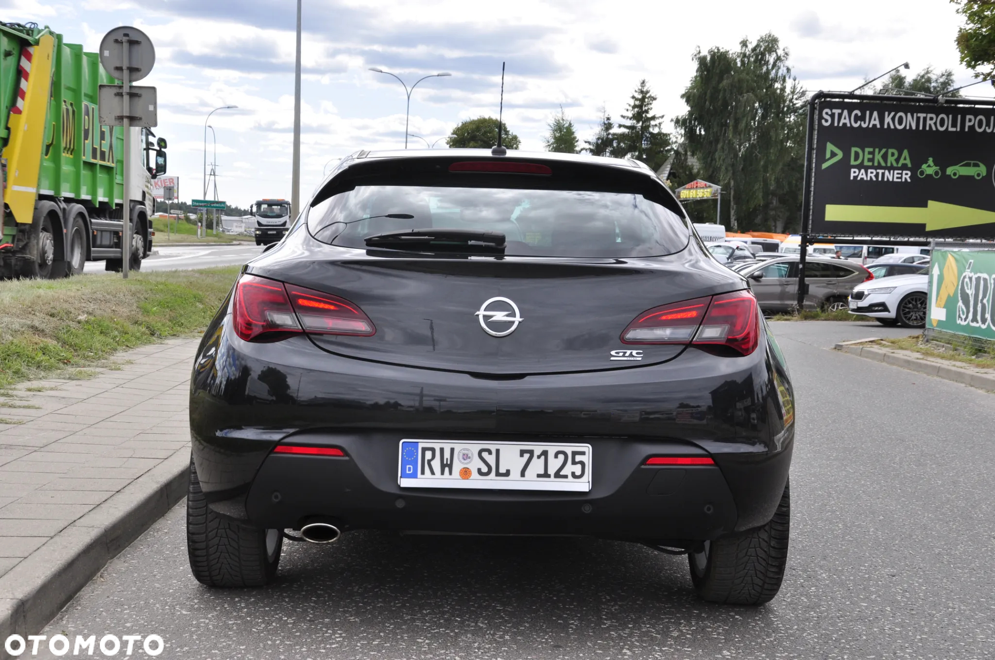Opel Astra IV GTC 1.6 T Sport - 21
