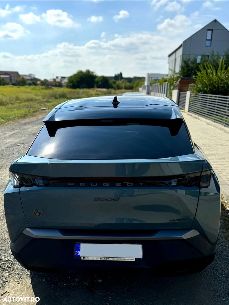 Peugeot 3008 1.2 MHEV 136 e-DCS6 GT - 4