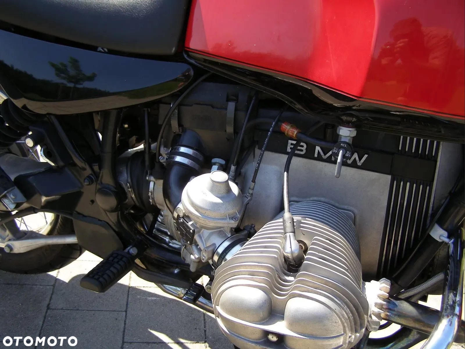 BMW R - 8