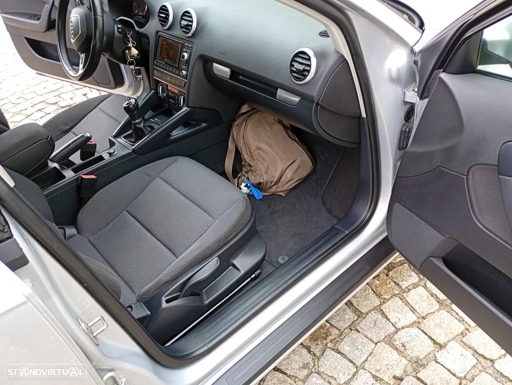 Audi A3 Sportback 1.6 TDI Attraction - 12