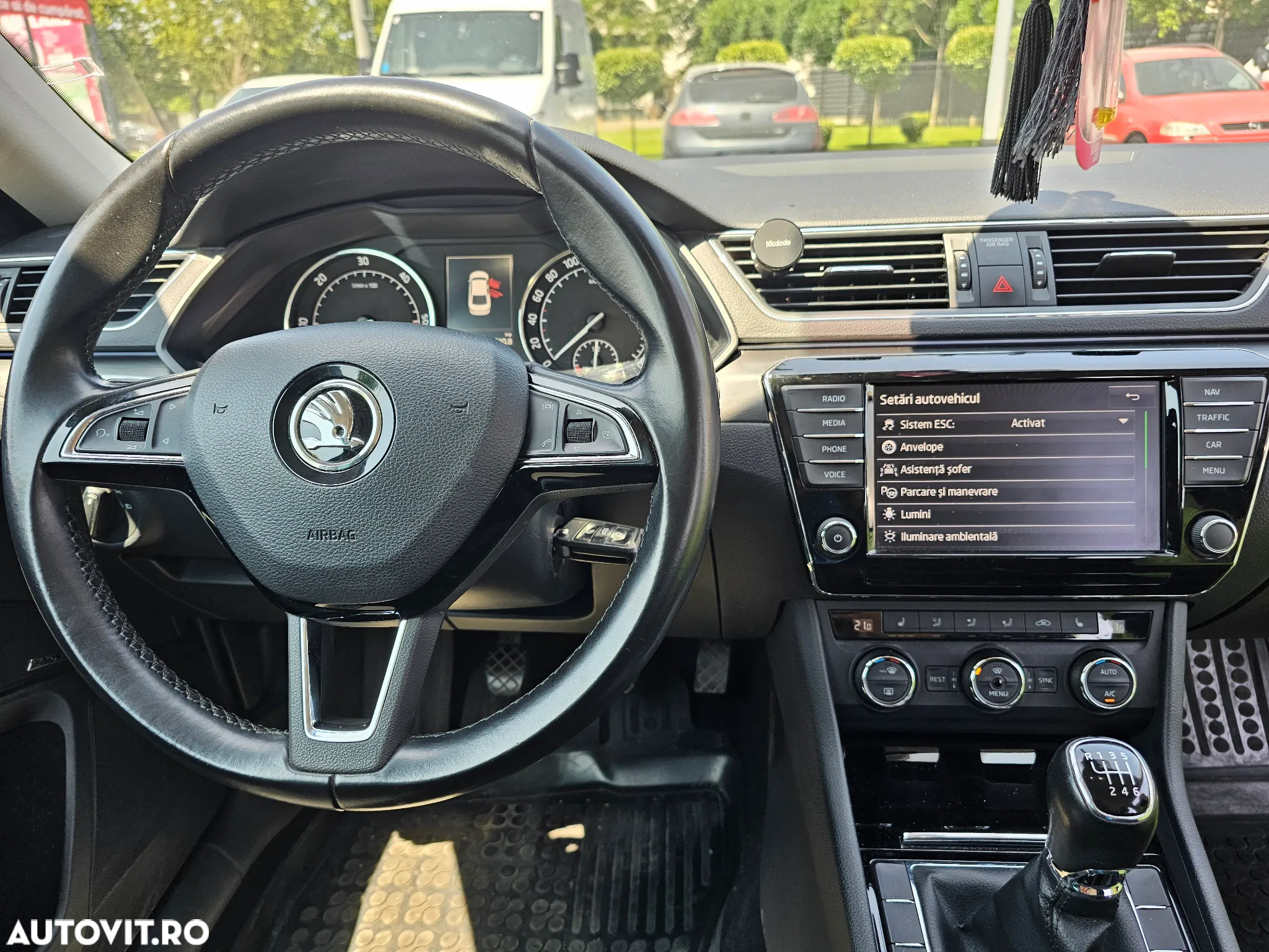 Skoda Superb 1.6 TDI Ambition - 9