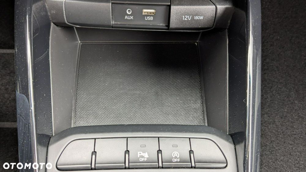 Kia Stonic - 28
