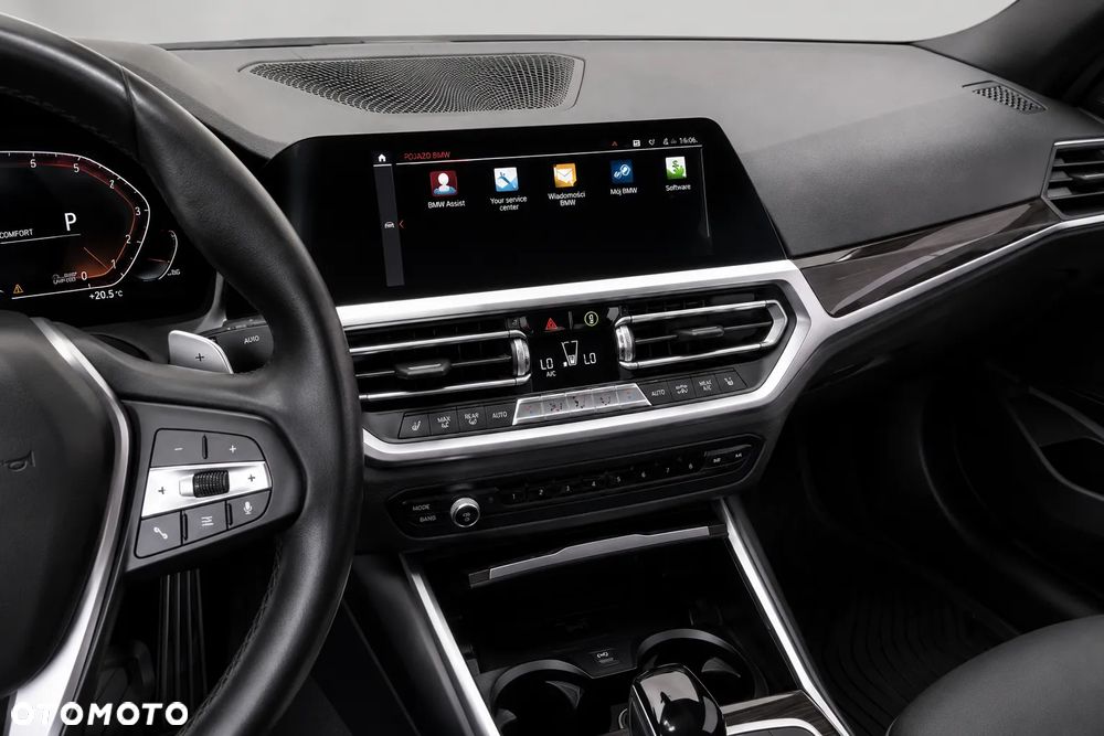 BMW Seria 3 330i - 10