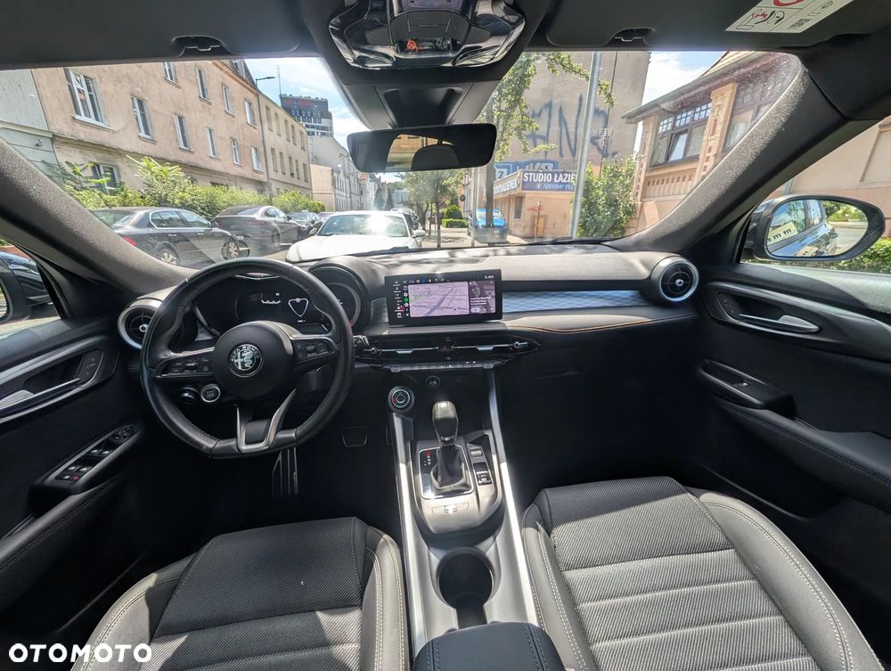 Alfa Romeo Tonale 1.5 T4 GSE mHEV TI DCT - 16